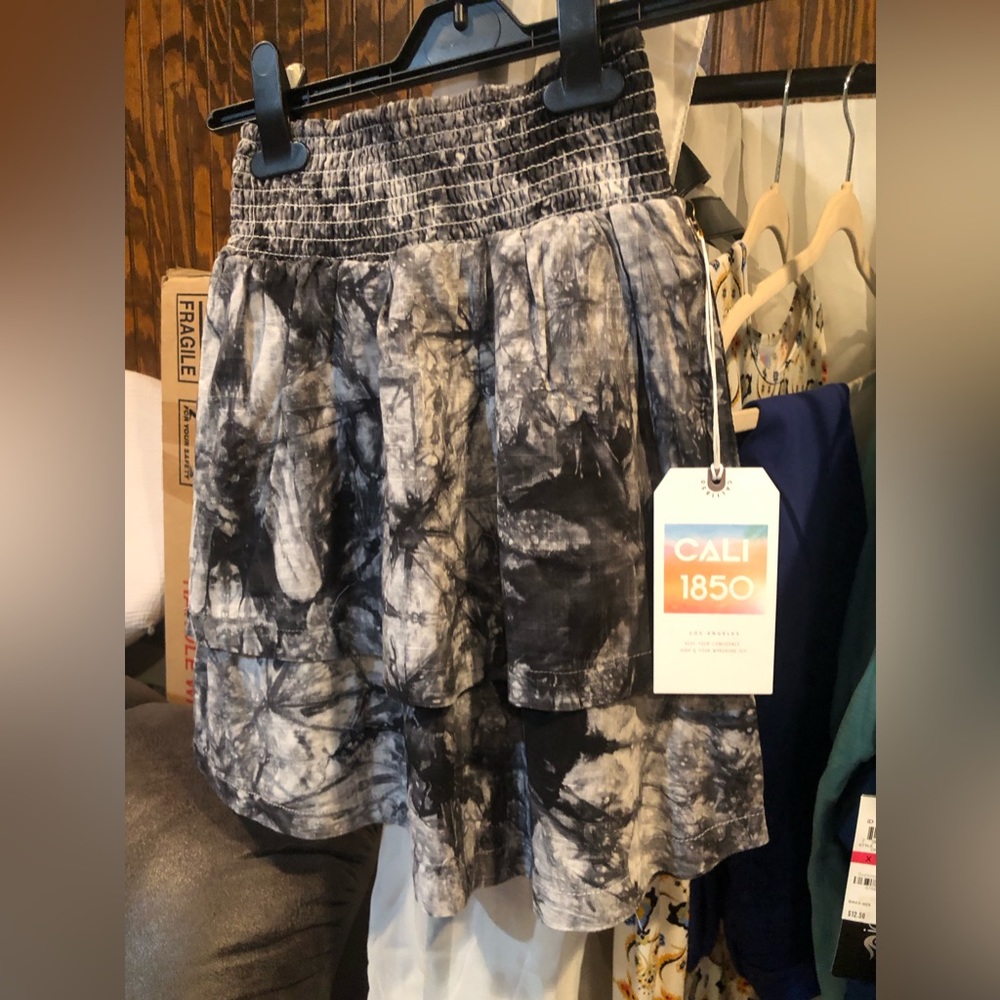 NWT tie dye skirt (XS)